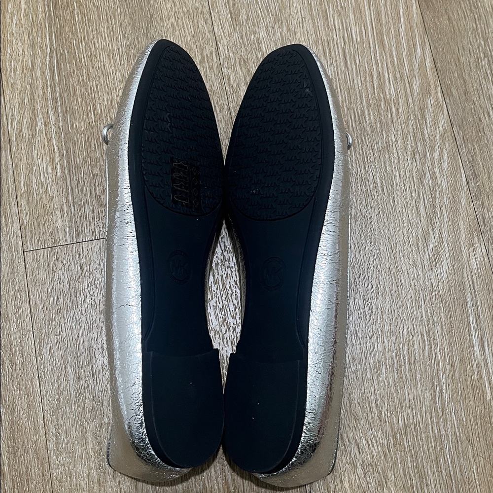 Michael Kors Nori Flex Silver Metallic Square Toe Ballet Flat New size 8.5 - Picture 13 of 13